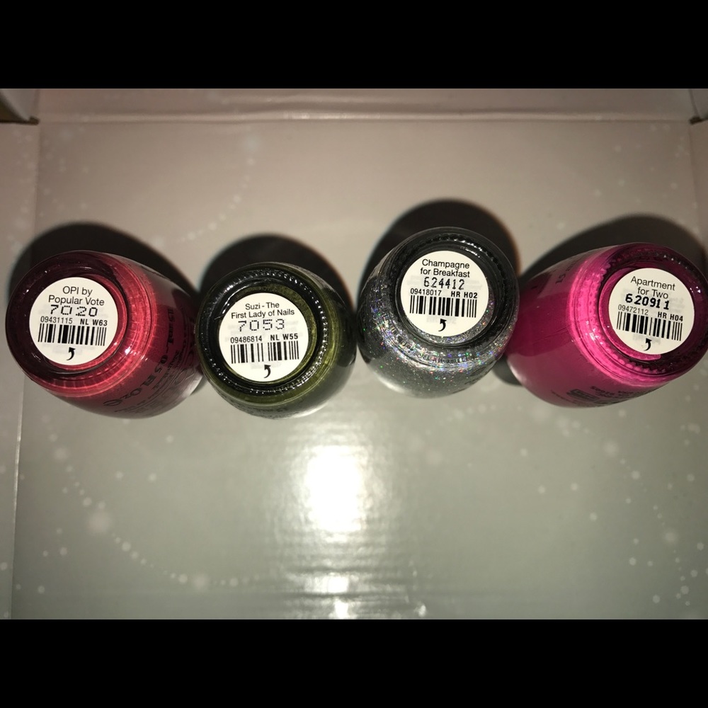 4 Opi Polishes